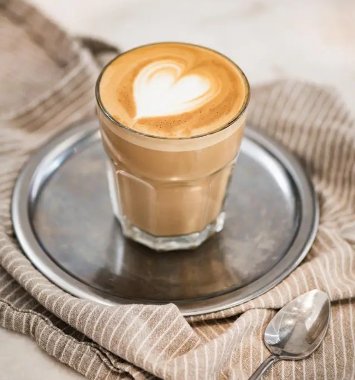 拿铁是什么咖啡？拿铁咖啡的功效与作用有哪些？拿铁咖啡减肥吗？